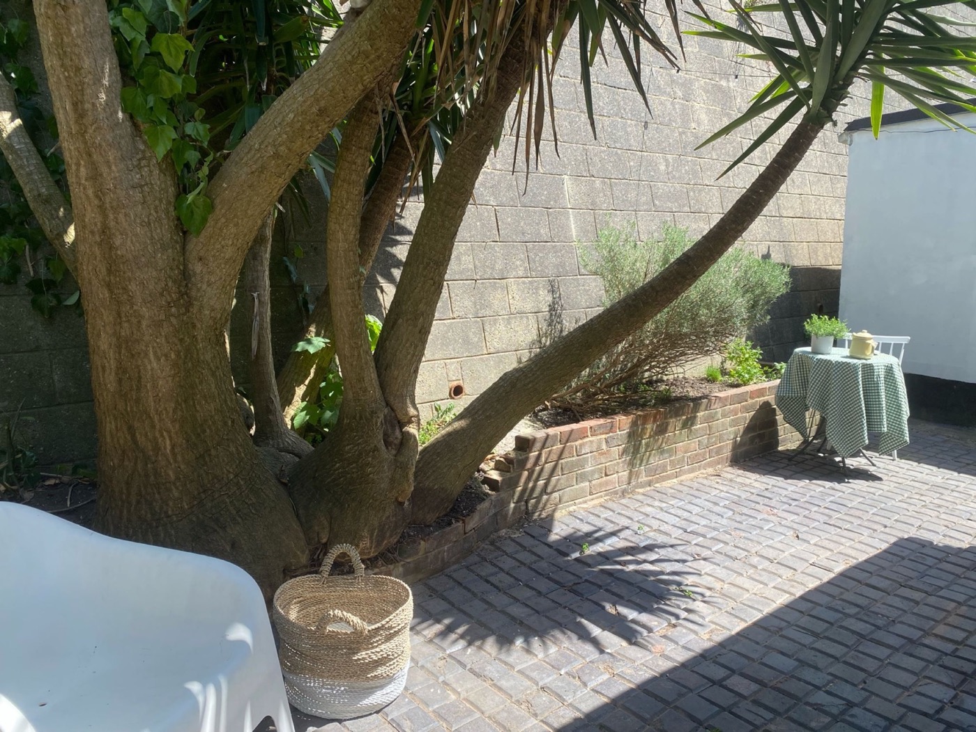 Private rear garden and conservatory at The Coach House